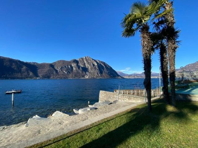 Luganersee, Pool, Strand, Parkplatz, Suite Bissone Bagian luar foto